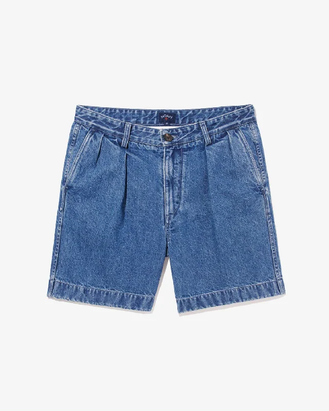 NOAH DOUBLE PLEAT-DENIM SHORTS IN LIGHTWASH