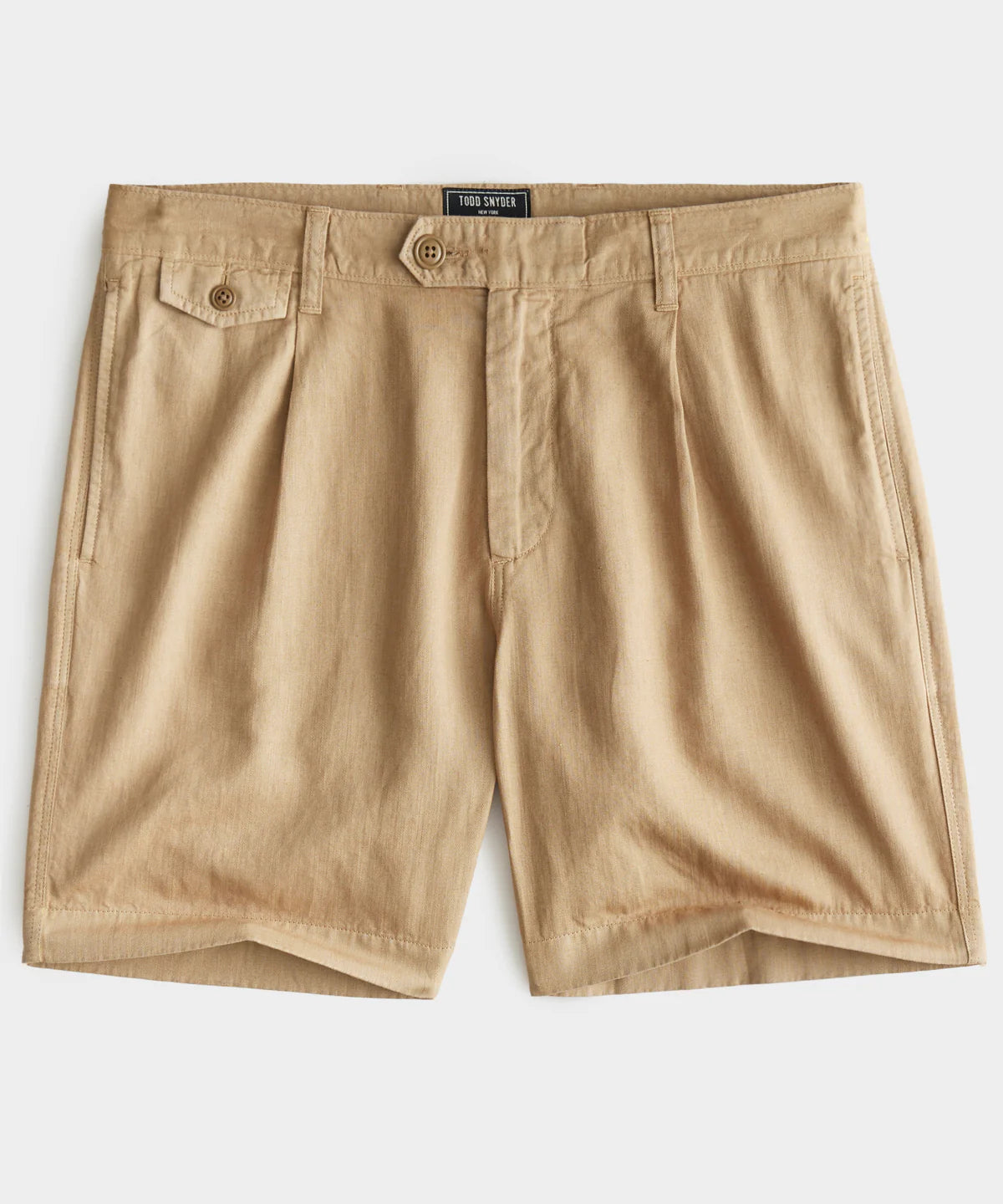 TODD SNYDER 7” PLEATED HUDSON SHORT IN BAJA DUNES