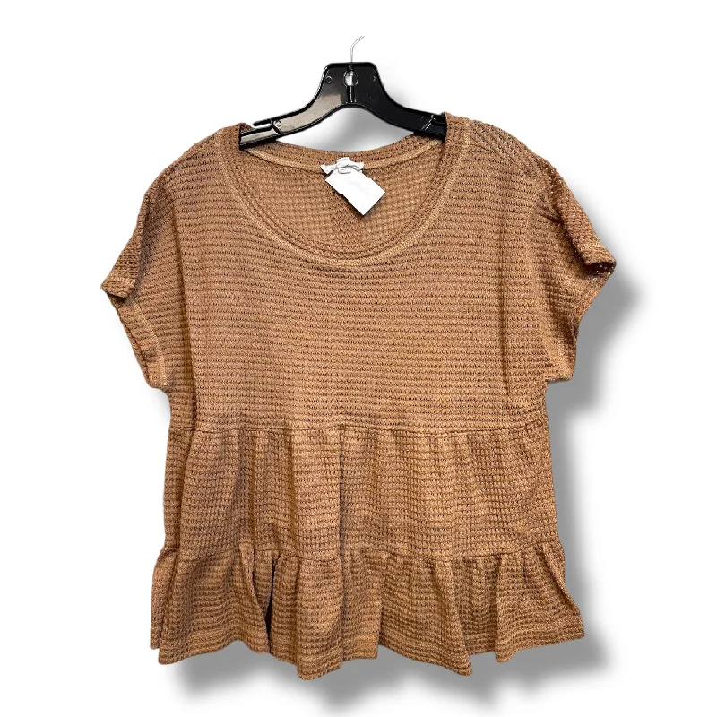 Top Short Sleeve By Mine In Brown, Size: L